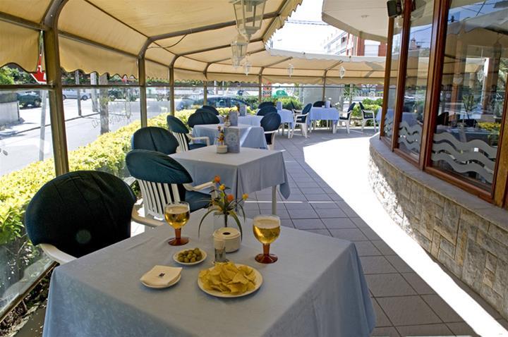 Best Western Hotel Mediterraneo Castelldefels Exterior foto